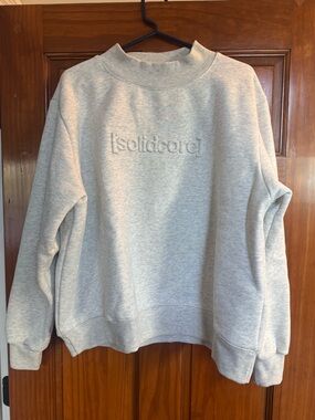 Solid Embroidered Crewneck Sweatshirt - Light Gray